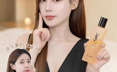 男友说迈开腿尝尝你的草莓包子摊